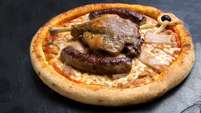 Which classic French pizza sounds the best?