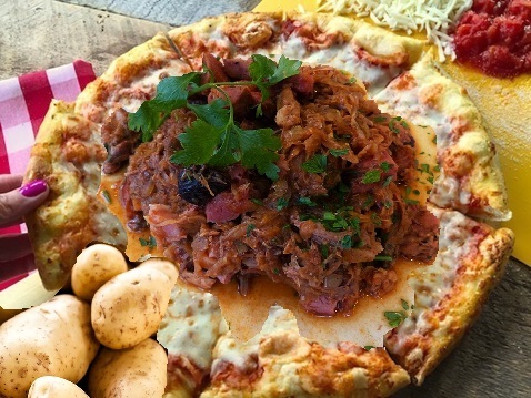 Which of these traditional Polish pizzas sounds the most appetizing?