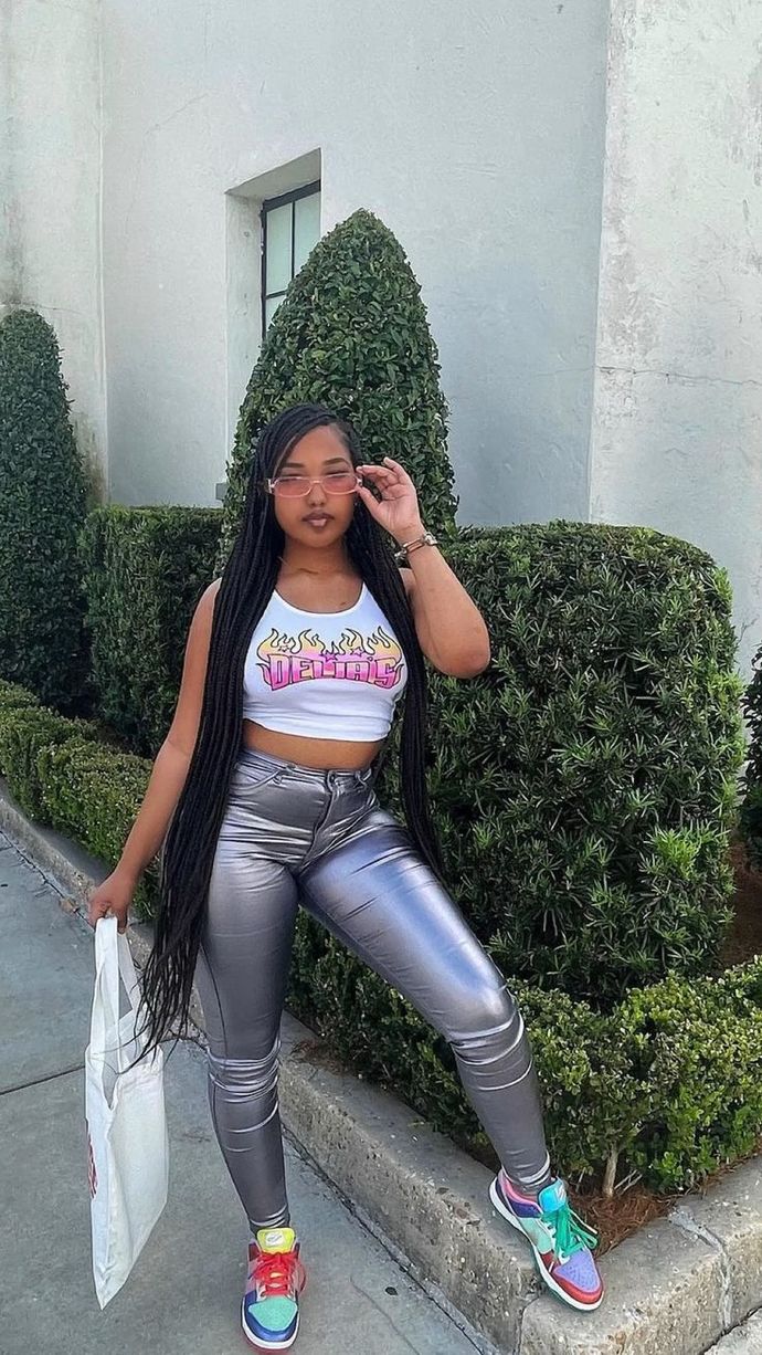 Guys, Which lady is cuter to you and has the best outfit on from this row?