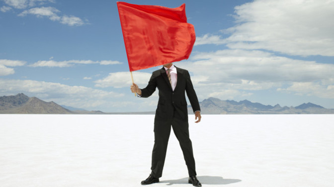 How long can a guy be single before it becomes a red flag to women?