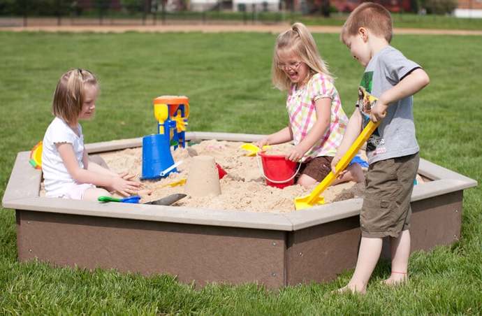 What playground equipment thingy did you play with the most?