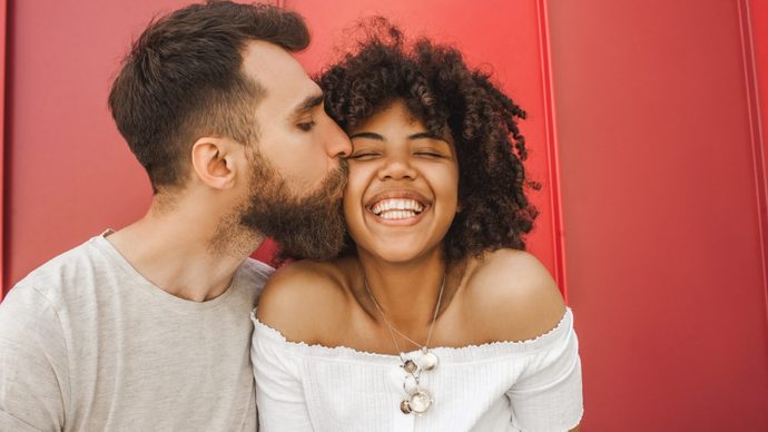 What are the pros and cons of being in an interracial relationship?