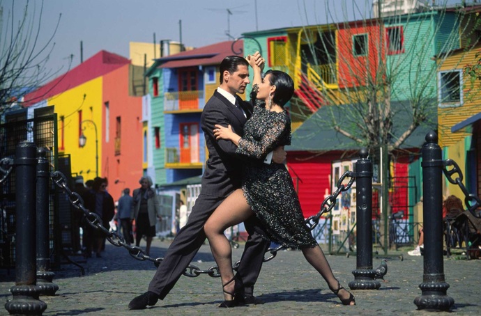 Which region of Argentina would be more interesting to visit?