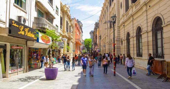 Which region of Argentina would be more interesting to visit?