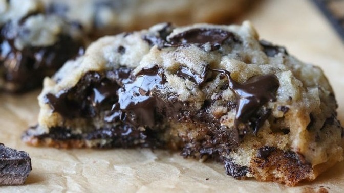 Which cookie is the better cookie?