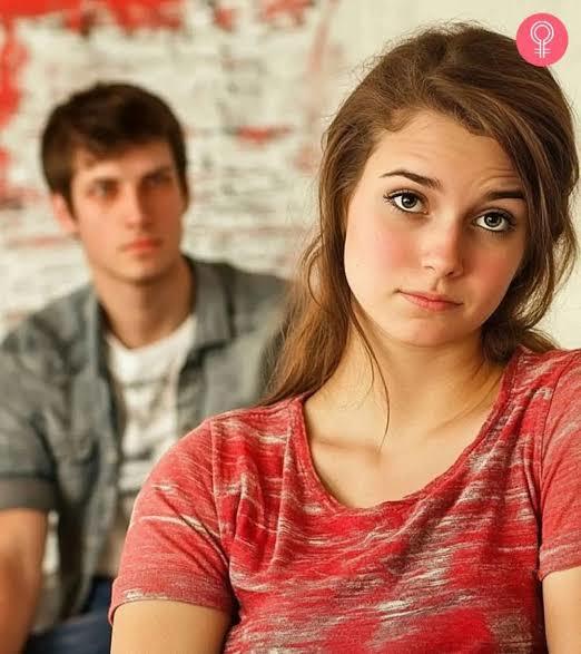 How to Respond When Your Girlfriend Ignores You?