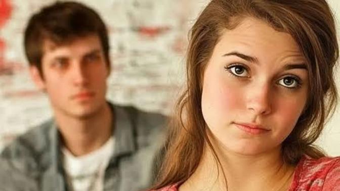 How to Respond When Your Girlfriend Ignores You?