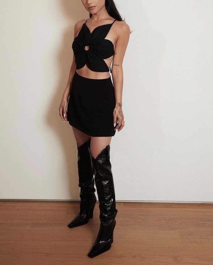 What’s your favorite Ariana Grande Positions Outfit (part 11)?