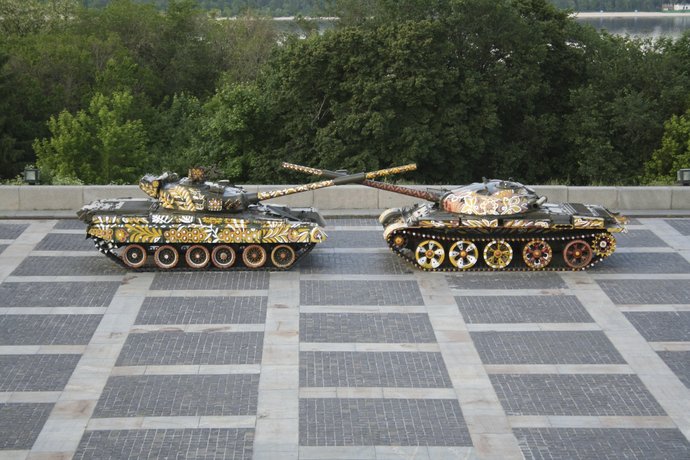 Who would win a war between these two sides?