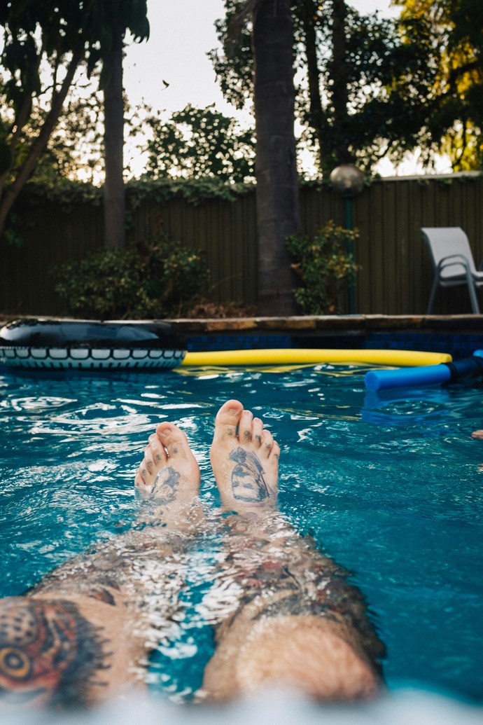 If a guy sends a pic of his legs by the pool is it flirty or just friendly?
