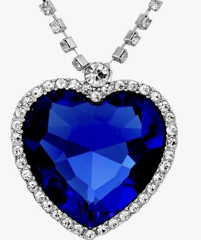 Does my necklace have that Titanic aesthetic? How can it be worn for a classy look?