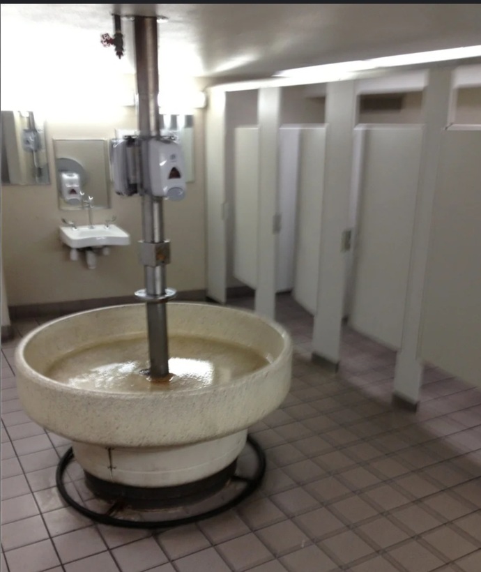 The Piss & Play & Perv!!