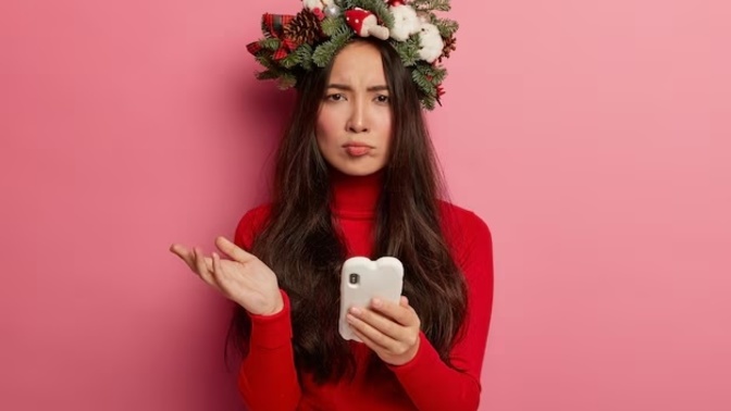 My girlfriend deleted her social media, should I be worried or is it no big deal?