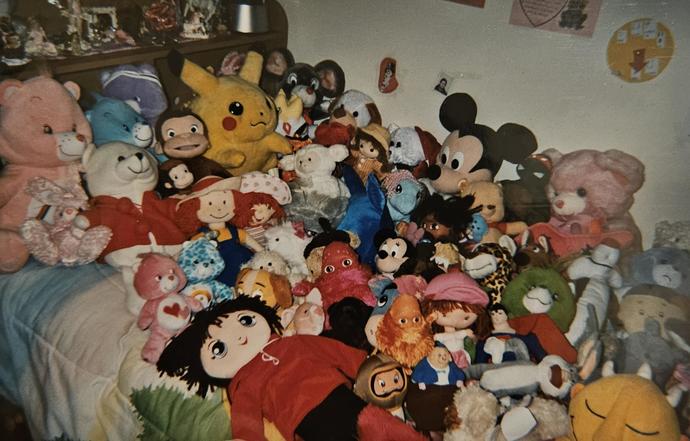 What was your favorite plushie/stuffed animal growing up?