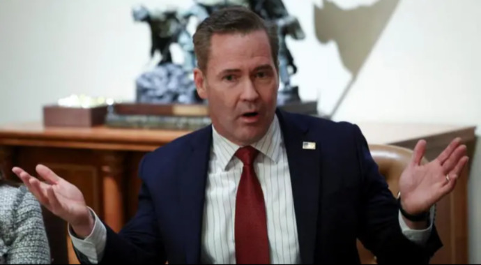 Isnt it at least somewhat reassuring that Mike Walz takes responsibility for the SIGNAL leak disaster while Trump and others minimize or ignore?