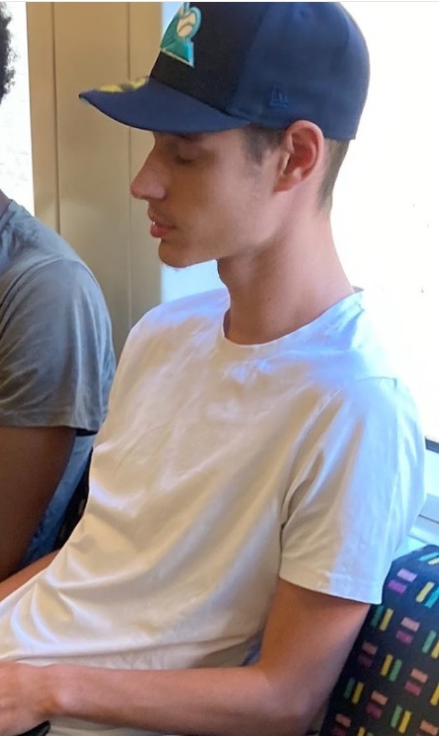 What makes a guys jawline and posture attractive?