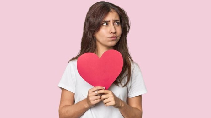 How can a person stop being afraid of love and go for it?