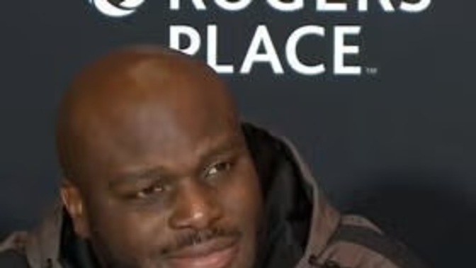 Who wins a ufc fight between these two guys?