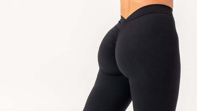What is the benefit of scrunch leggings?