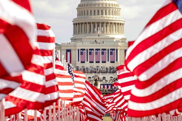 Do the Americans who denounce globalization realize that this globalization has largely benefited the United States?