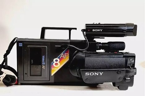 If you were to use a device to make videos for memories of your kids, which would you choose: a camcorder or an iPhone/iPad?