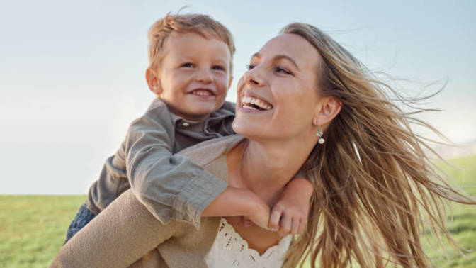 Is it more attractive for a woman to have children then a woman who doesn’t have children in her 30s?