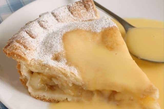 What goes on apple pie?