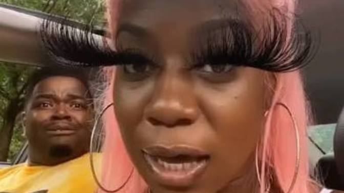 Girls. why are so many girls wearing ridiculous eyelashes that don't even see their face?
