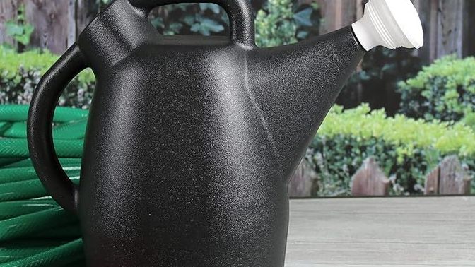 The Woke Mob 🏳‍🌈 seems to think my plastic garden watering can isn't really MADE IN USA. 🇺🇸 Do you agree?