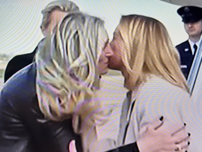 Why don’t guys kiss 💋 each other like women do when we greet each other?