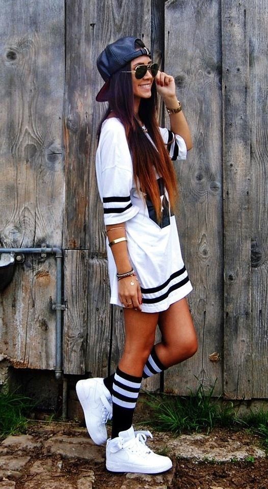 Tomboyish girls - Whats your style? Guys - What sort of tomboyish girls you consider the most attractive?
