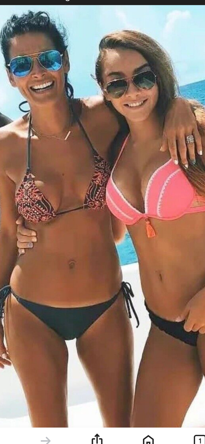 Who is ready for some beach or pool time?