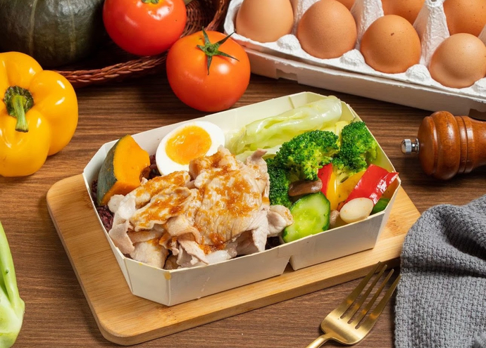 On average how often do you eat at a fast food restaurant or order a takeaway?