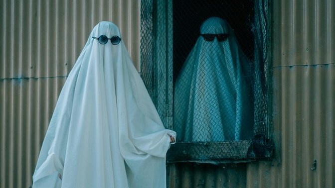 Would you ever continue a conversation after things got awkward just as a coverup before ghosting a girl?