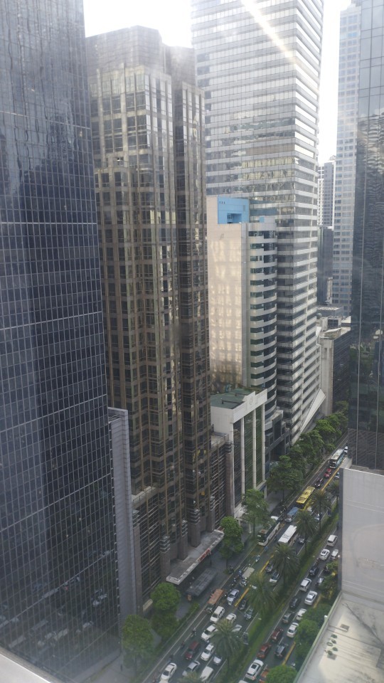 Would you accept stubborn customers for 1 hour confrontation?