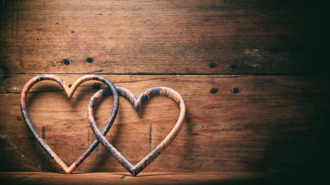 Can you be in love with 2 people at once?