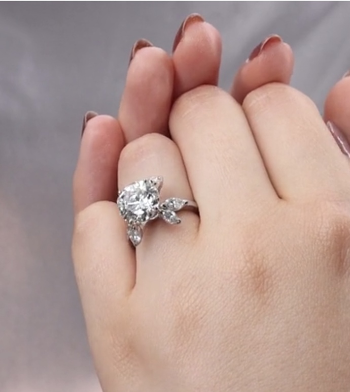 Which engagement ring is better?