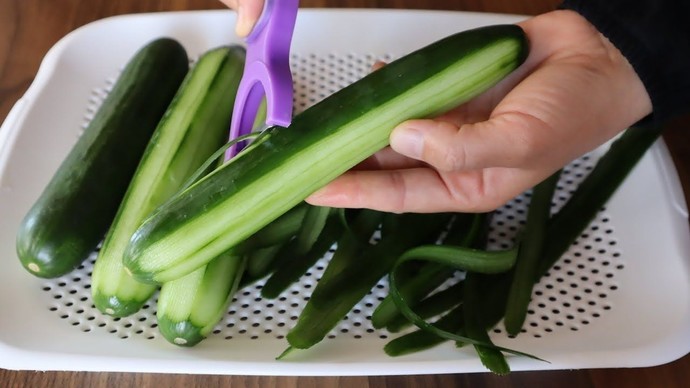 Do you like cucumber with or without skin?