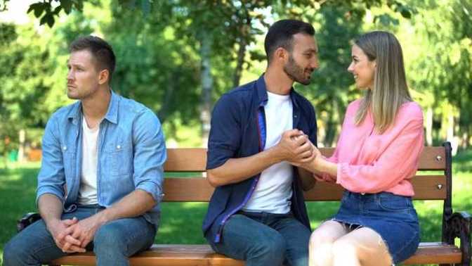 Who is at fault for creating a "third wheel" situation?