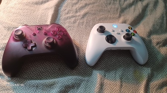 What controller should I use on my xbox one?