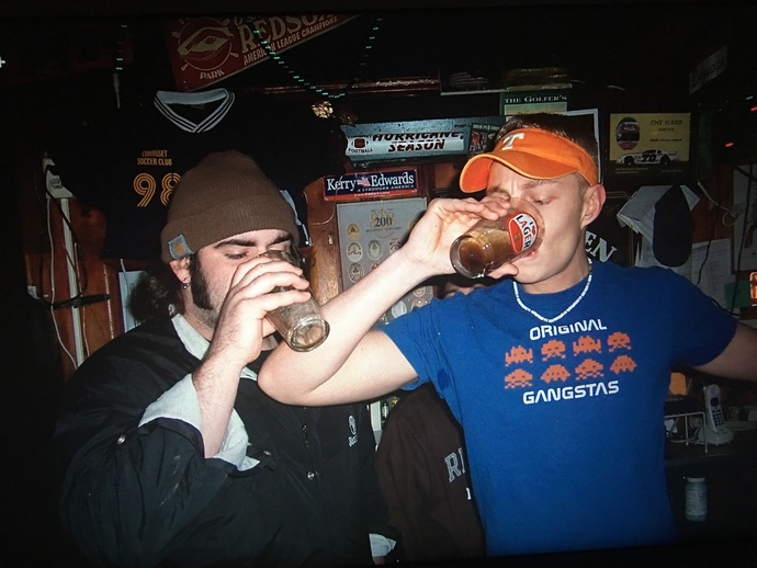 I should really Photoshop that pit sweat out😅 Distracts from me getting my ass kicked in the Carbomb race though🤣