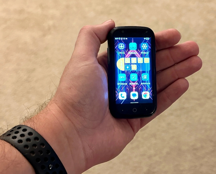 Is a 5.5 Smart phone little?