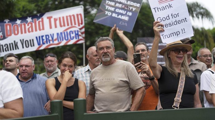 Trump is kicking out all the third world brown people and replacing them with White South Africans. Thoughts?