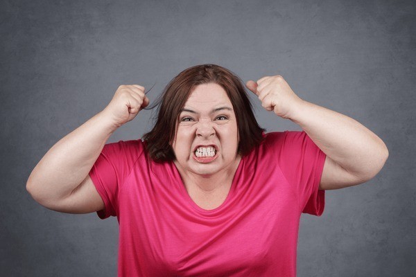 Do you think its necessary or unnecessary for men to ghost women they arent interested in?