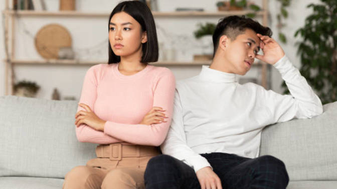 Do divorces happen because couples don't know how to or want to resolve conflict?