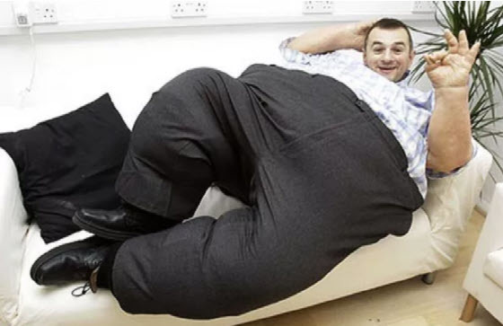 Do bigger guys have more confidence naturally?