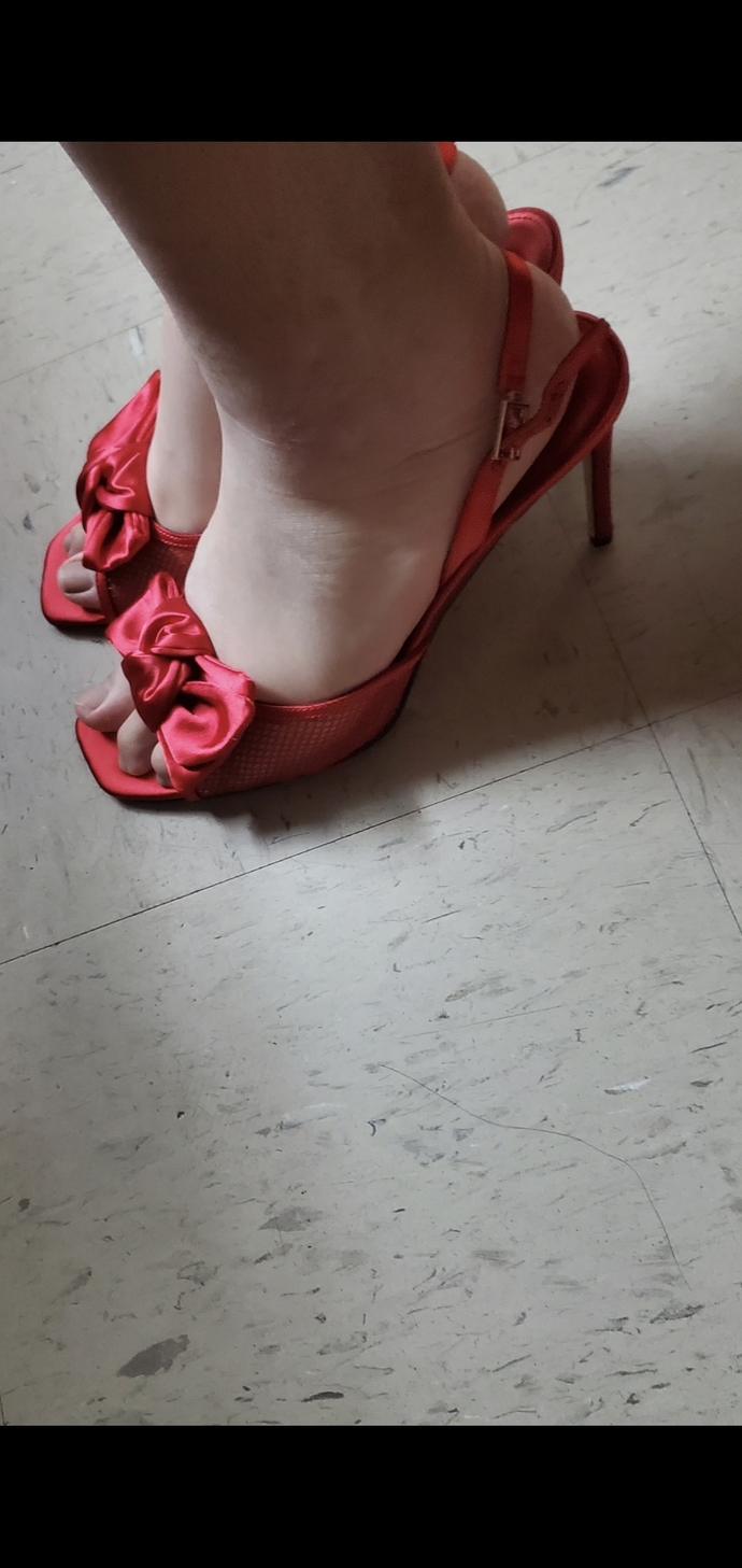 Are my feet too big for these heels?