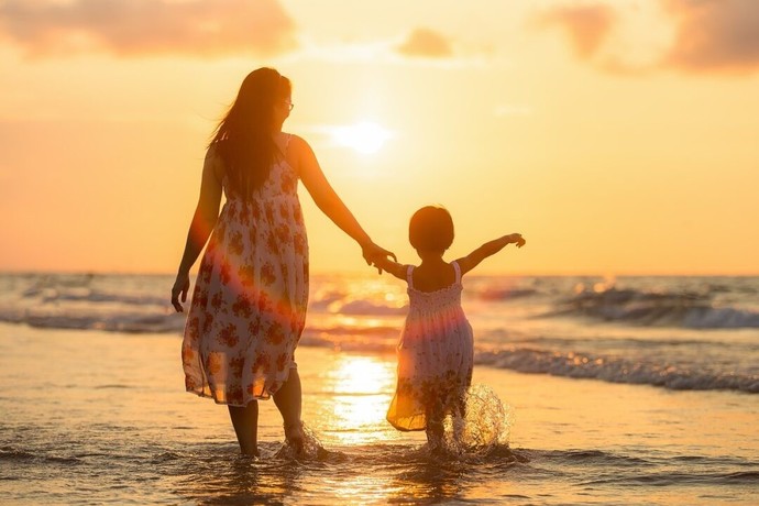 If your neighbor, who is a single mother, asks for friends with benefits, would you do it?