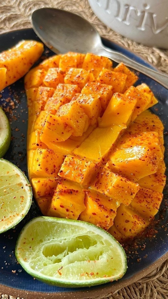 How do you eat mango?
