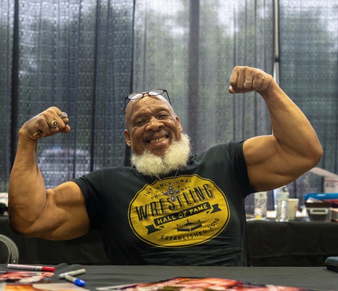 Do you think young Tony Atlas physique natural or not natural?